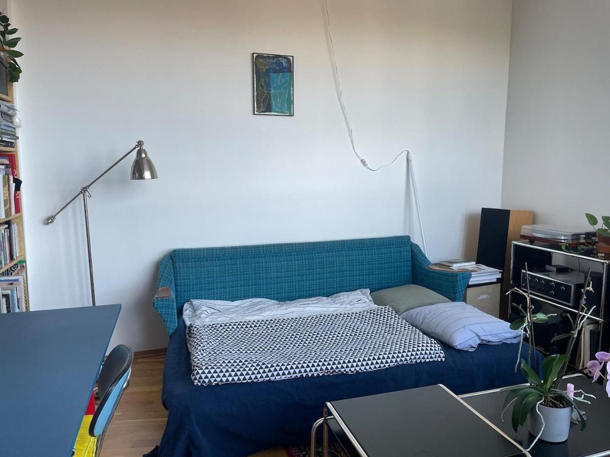 The Nest - Feels Like - Quiet And Bright Oslo