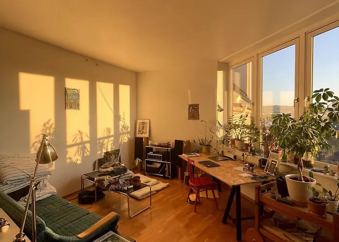 The Nest - Feels Like Home - Quiet And Bright