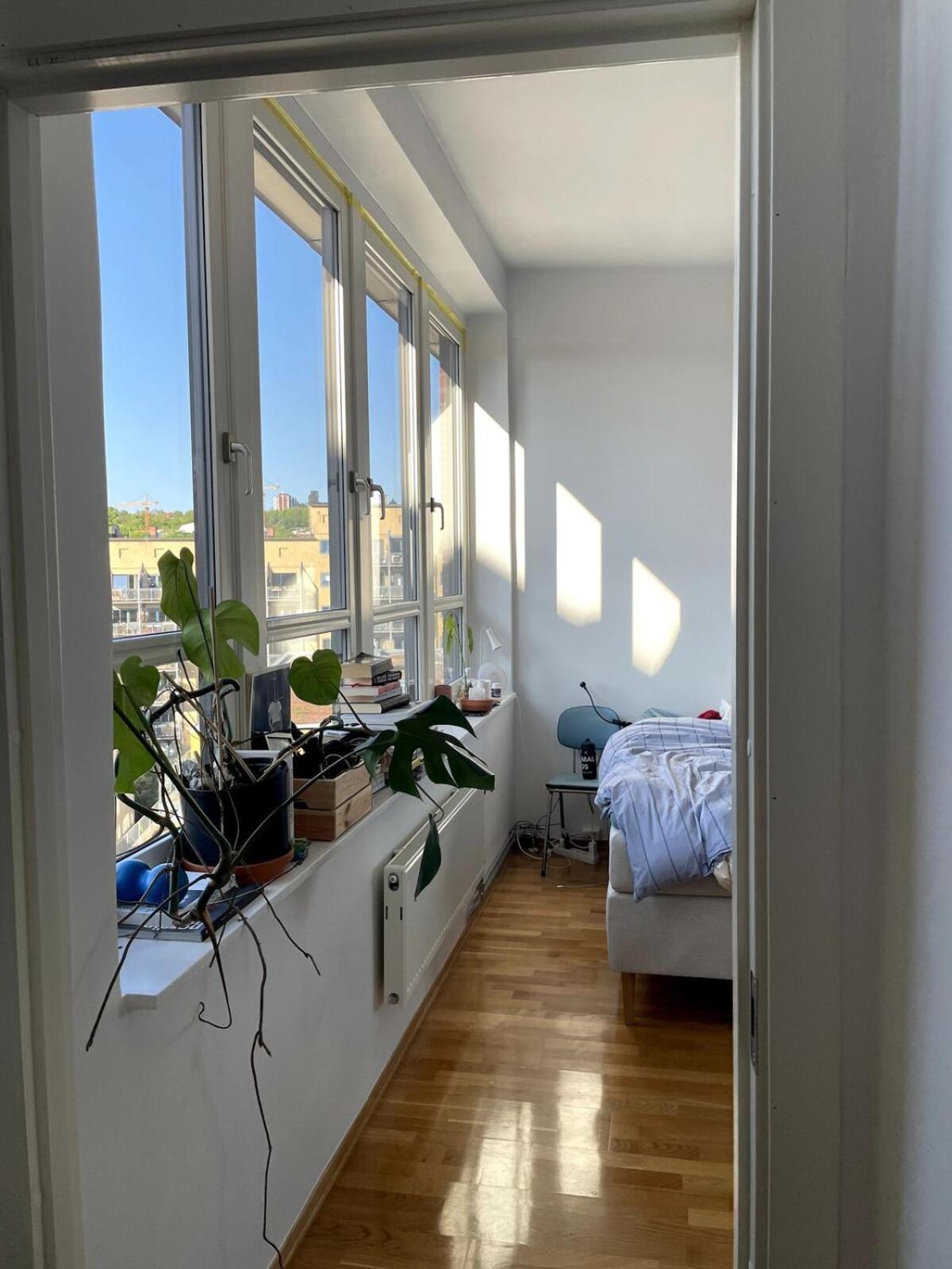 The Nest - Feels Like - Quiet And Bright Oslo